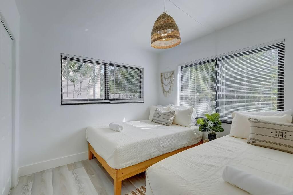 Chic Retreat: 2Br Apartment! Fort Lauderdale Zewnętrze zdjęcie