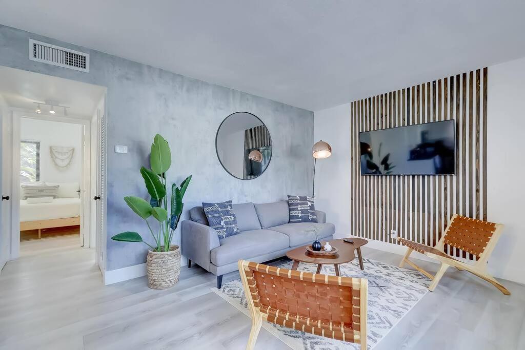 Chic Retreat: 2Br Apartment! Fort Lauderdale Zewnętrze zdjęcie